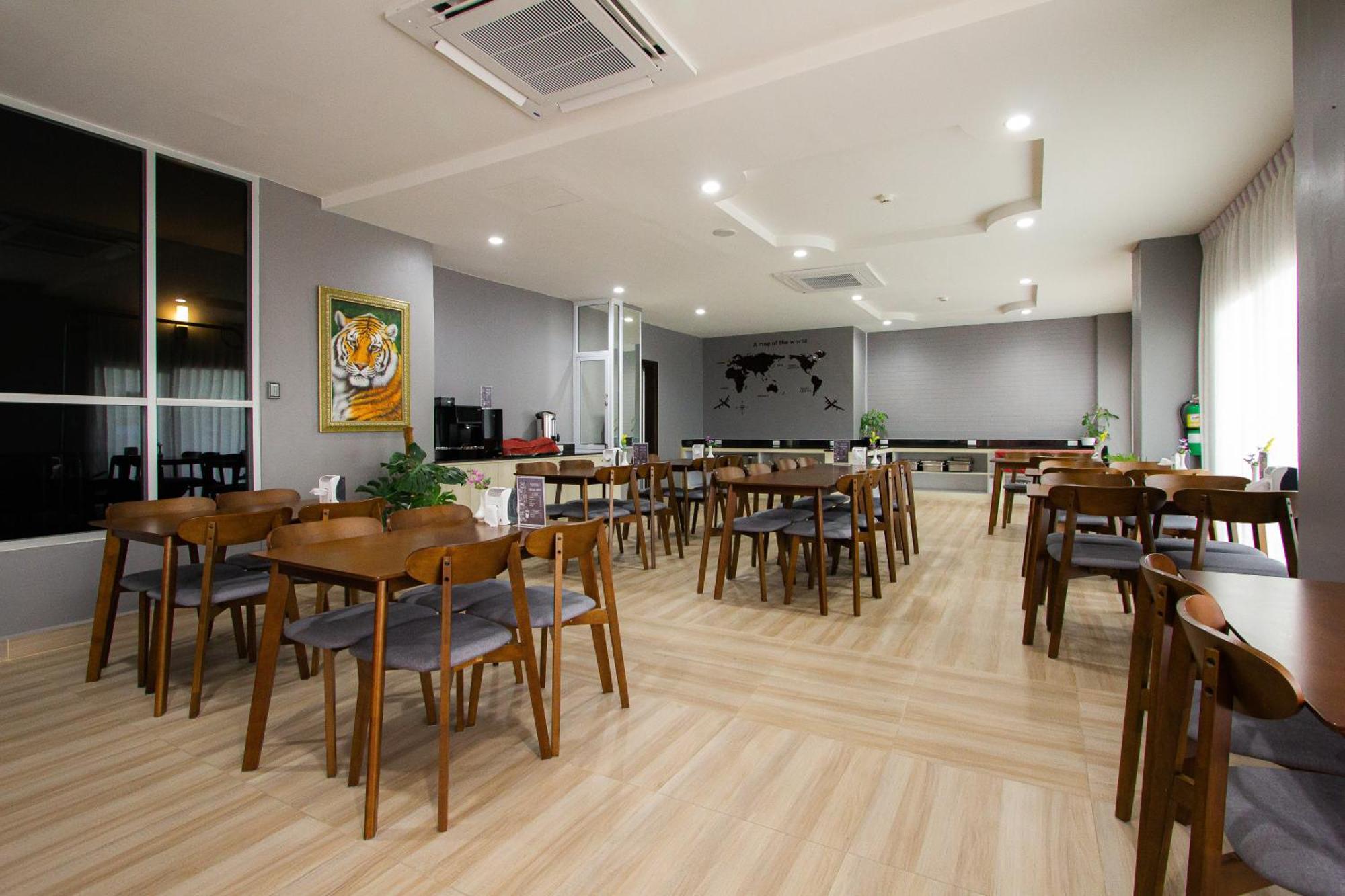 Valhalla Pattaya Hotel Джомтиен Бийч Екстериор снимка