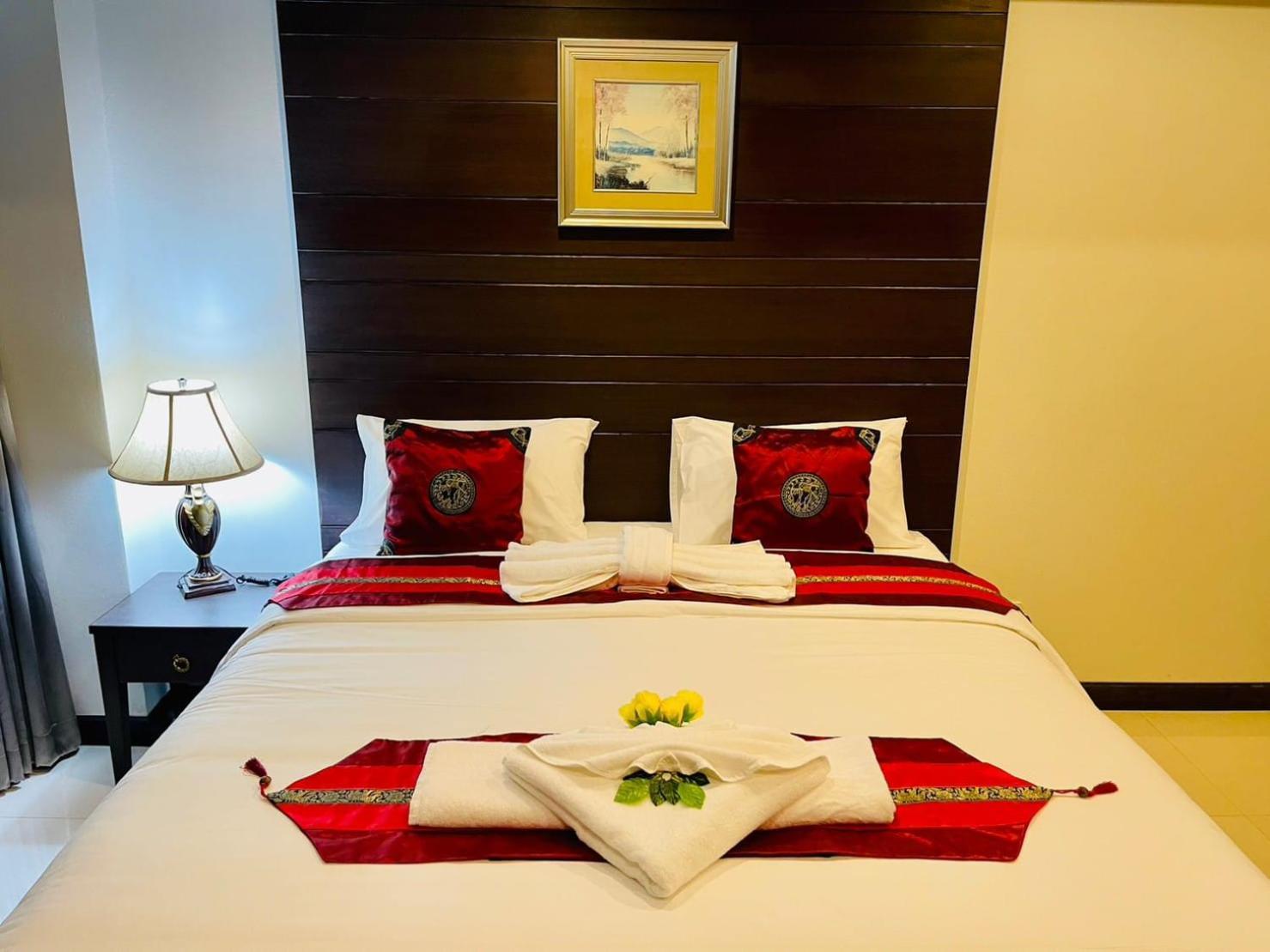 Valhalla Pattaya Hotel Джомтиен Бийч Екстериор снимка