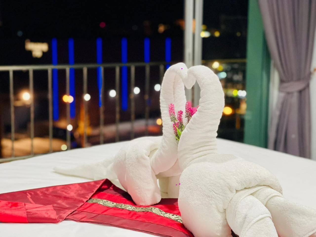 Valhalla Pattaya Hotel Джомтиен Бийч Екстериор снимка